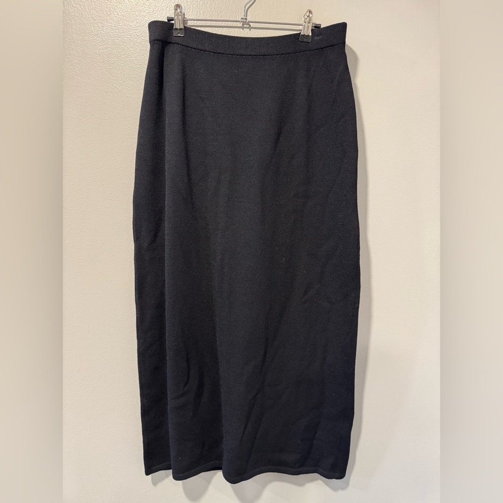 St. John Basics Knit Black Skirt Size 12